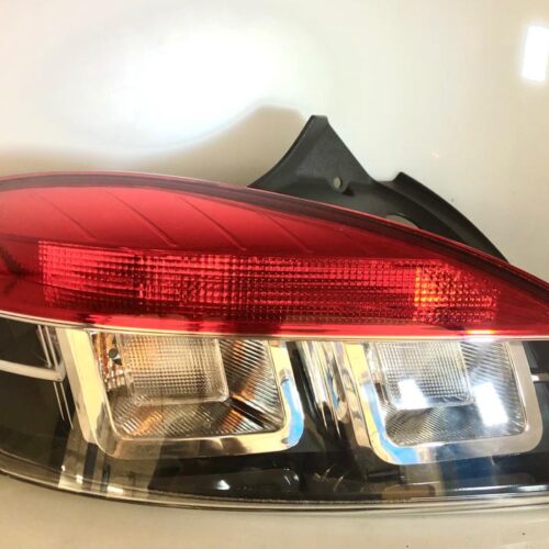 Aizmugurējais lukturis (pa kreisi) OEM 265550008R