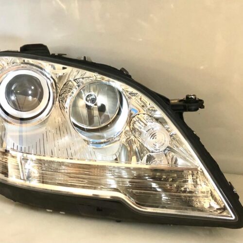 Priekšējais lukturis (pa labi) OEM A1648207061