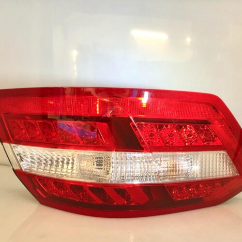 Aizmugurējais lukturis (pa kreisi) OEM A2128200164