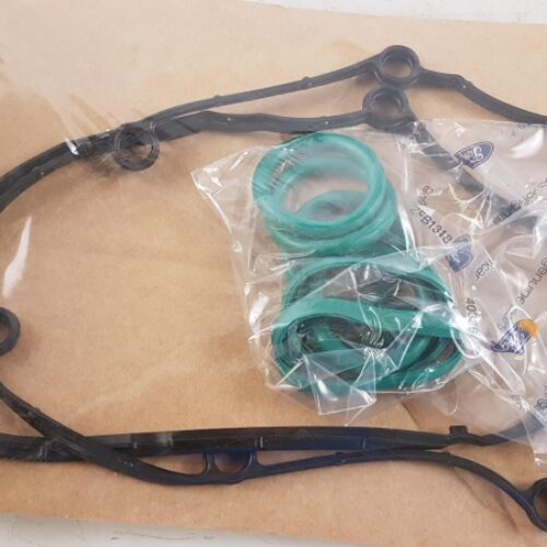 Gasket Set, Cylinder Head Cover, 1365586