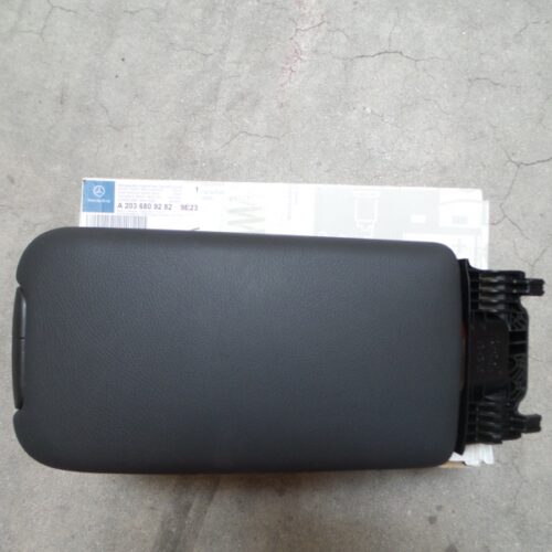 Armrest, A20368092829E23