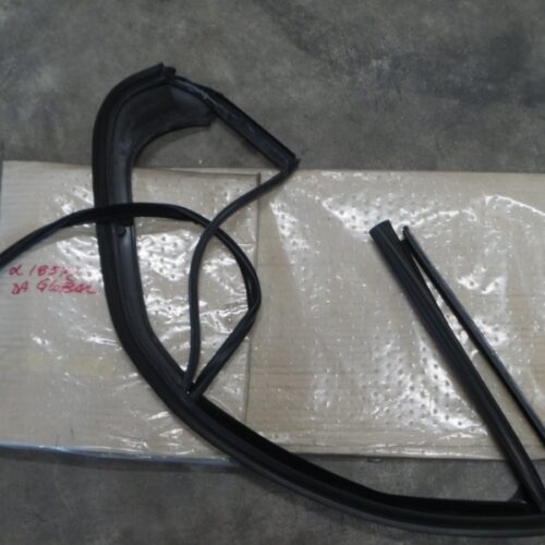 Window Guide, 1K5839431F5AP