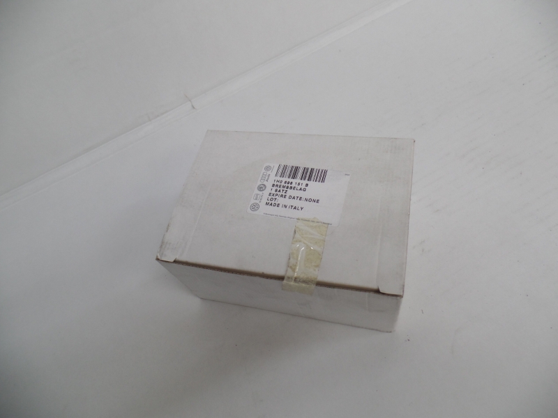 Brake Pad Set, 1H0698151B