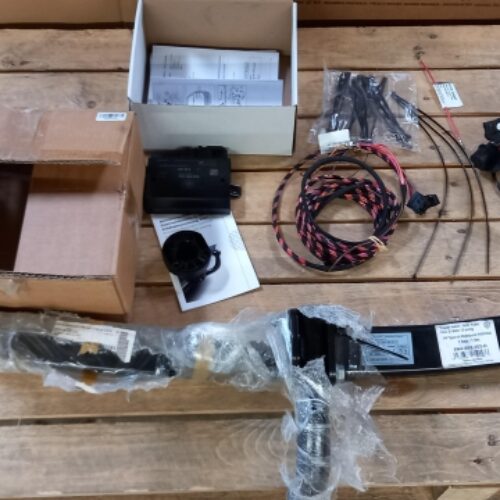 Trailer Hitch, 5NA092103D