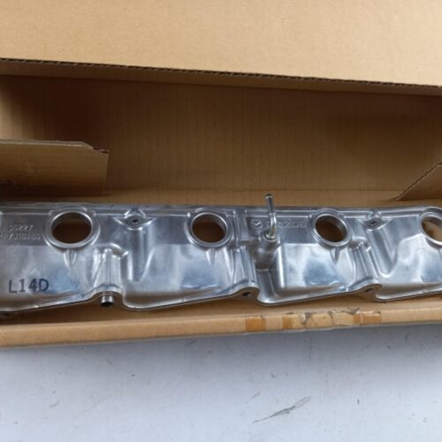 Cylinder Head Cover, RF7J10180A