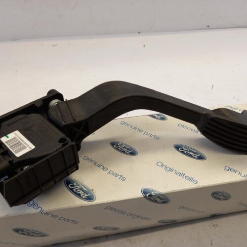 Accelerator Pedal, 1582729