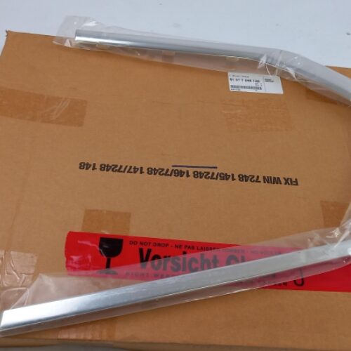 Trim/Protective Strip, Sidewall, 51377248146