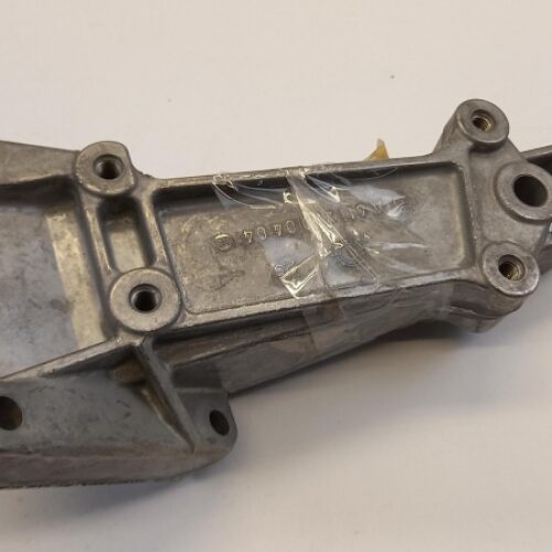 Bracket, Engine Mounting, A6112230404