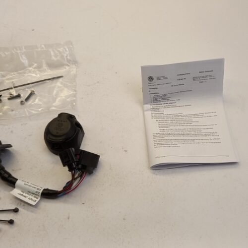 Plug Socket, Trailer Hitch, 7LB055202