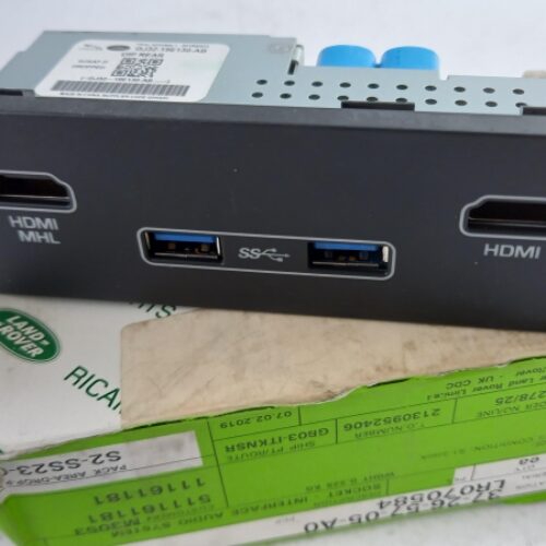 USB/AUX Socket, LR070584