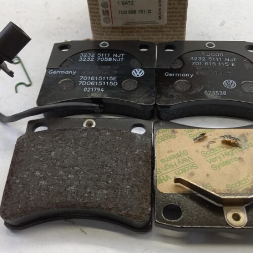 Brake Pad Set, 7D0698151C