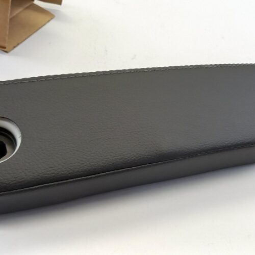 Armrest, LR055799