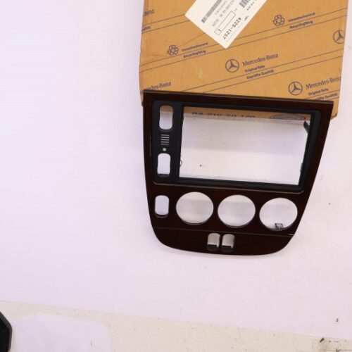 Centre Console Part/Trim, A16368086368G88