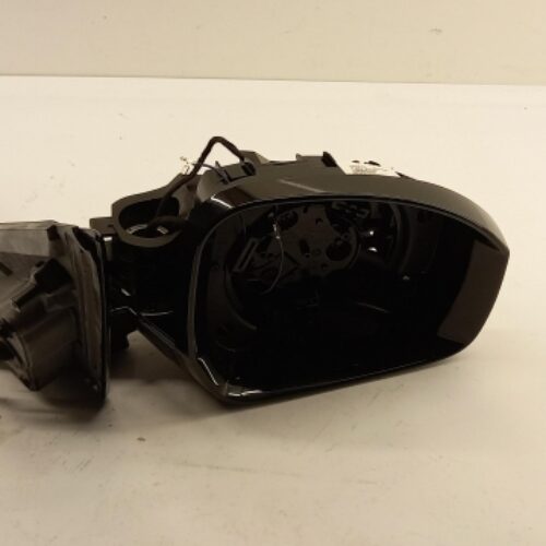 Outside Mirror, LR083157