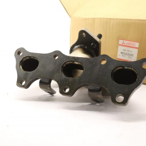 Manifold, Exhaust System, MR323095