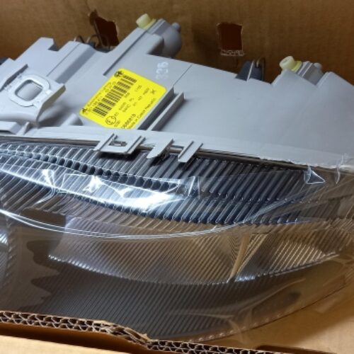 Headlight, 60686818