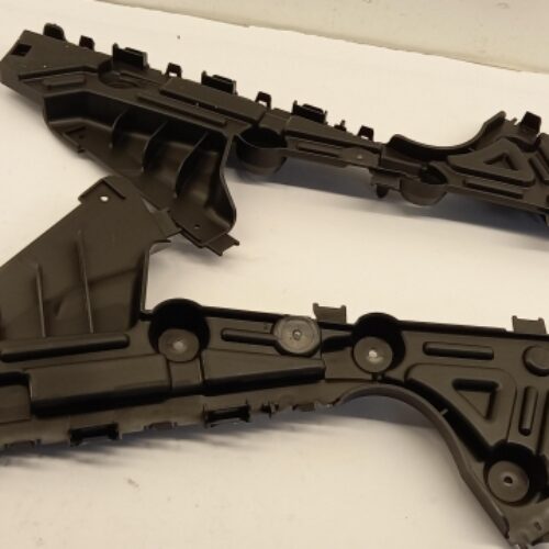 Mounting Bracket Set, Bumper, 850402629R