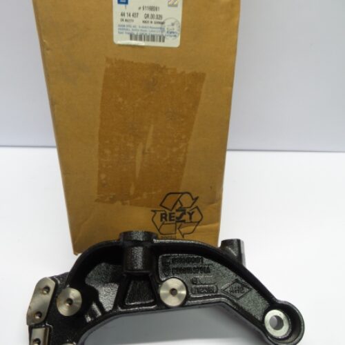 Bracket, Engine Mounting, 91168061