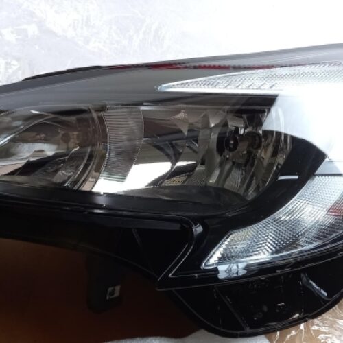 Headlight, 39108222