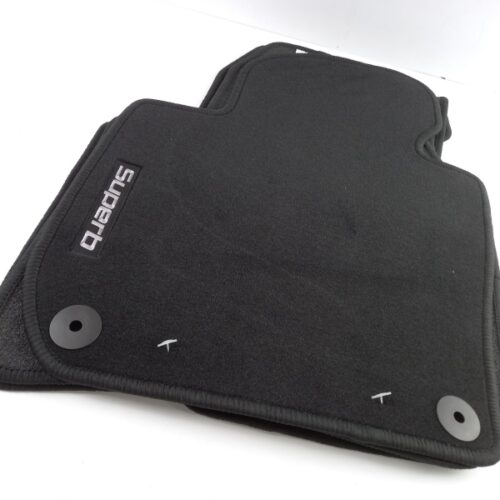 Floor Mat Set, 3T1061404A