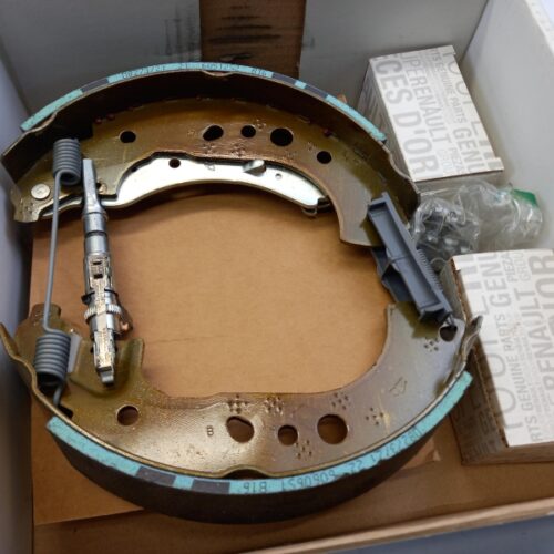 Brake Shoe Set, 440A08042R