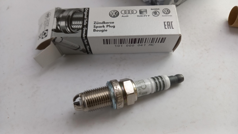 Spark Plug, 101000041AC