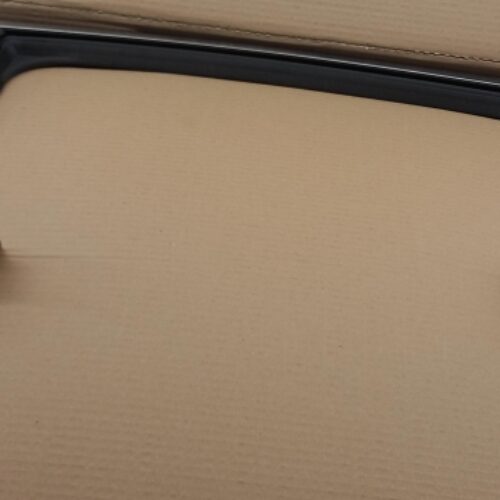 Window Guide, 823318000R