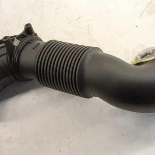 Charger Intake Hose, LR125127
