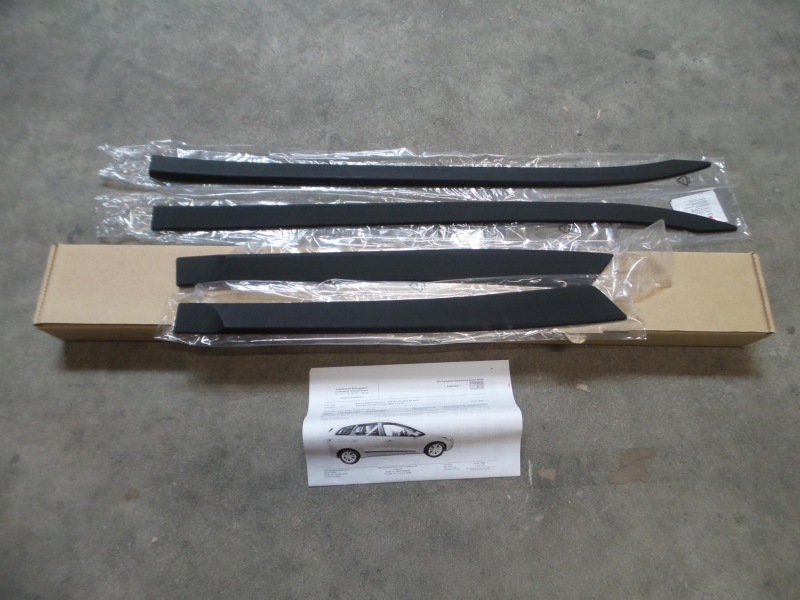Trim/Protective Strip Set, Door, A2271ADE00