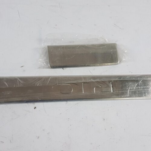 Sill Trim Set, 1W450SBA00
