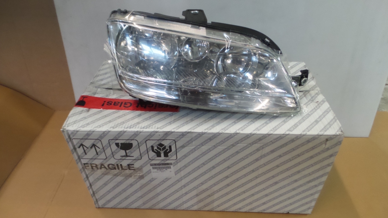 Headlight, 51780719