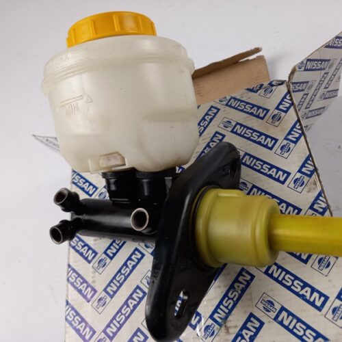 Master Cylinder, Brakes, 460109C103