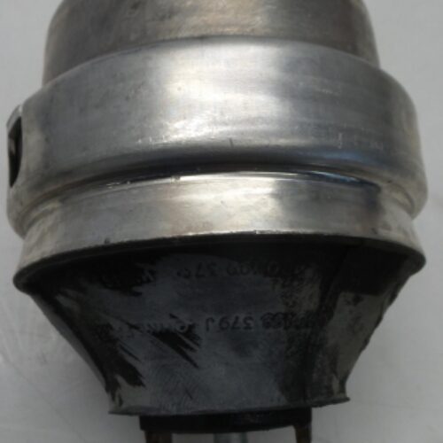 Engine Mounting, 8D0199379AQ