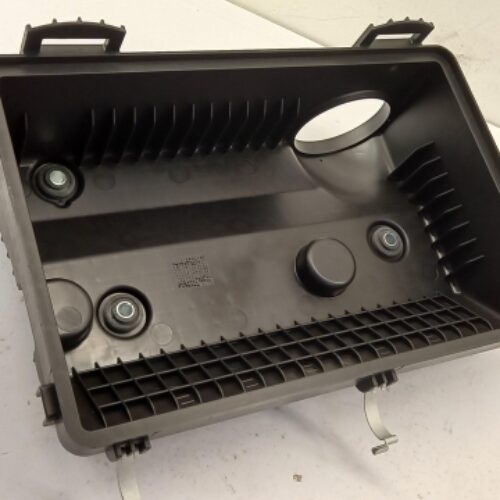 Air Filter Housing/Cover, MR404841