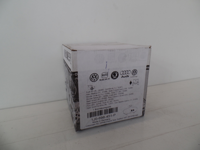 Brake Pad Set, 1J0698451P