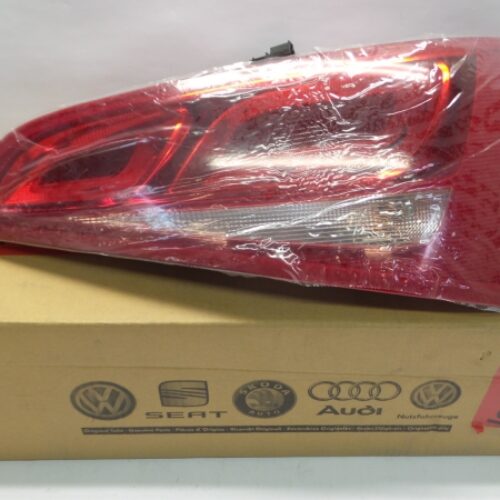 Combination Rearlight, 8R0945094