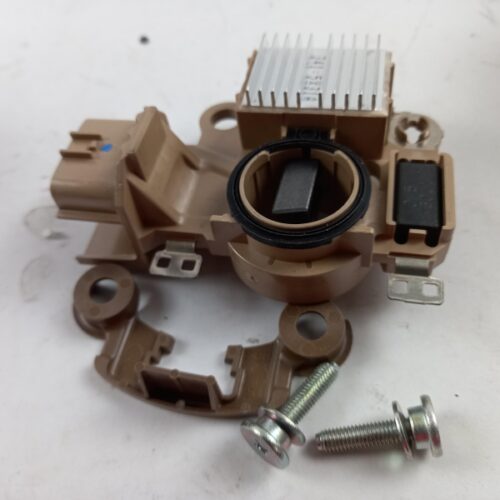 Alternator Regulator, MD619268
