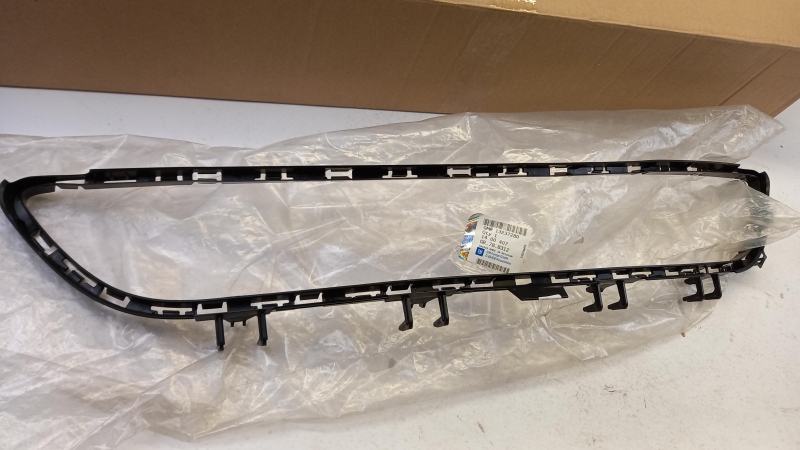 Frame, Radiator Grille, 13237280