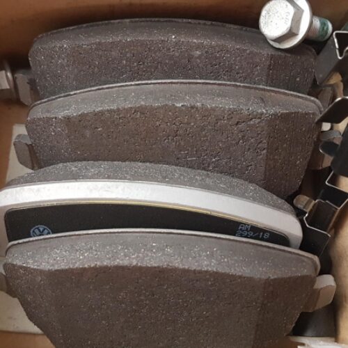 Brake Pad Set, 7H0698451