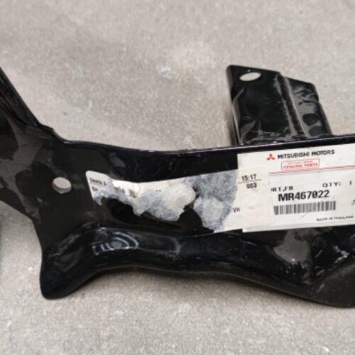 Support, Bumper, MR467022