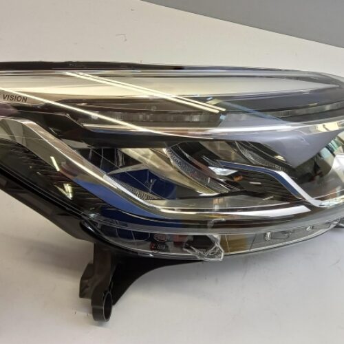 Headlight, 260100400R