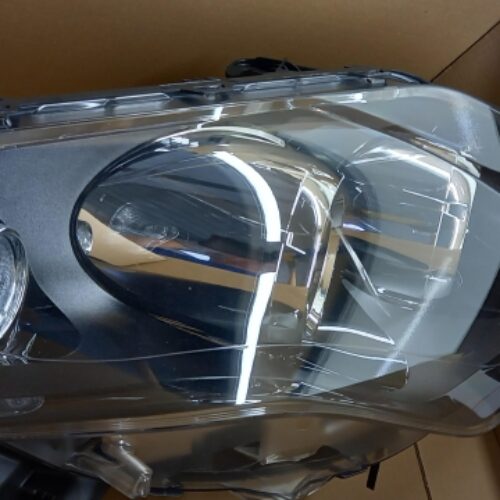 Headlight, 260100072R