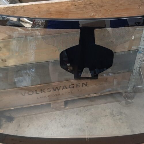 Windscreen, 12782461