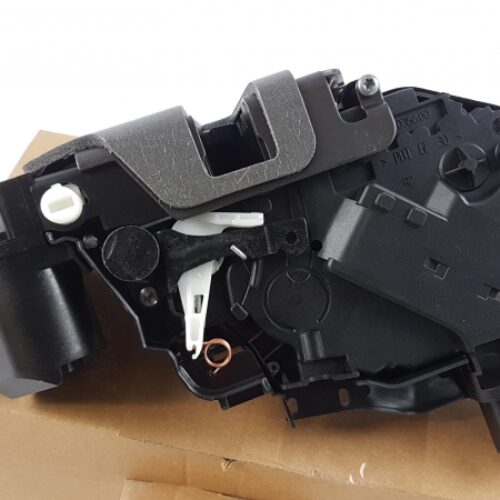 Door Lock, LR091345