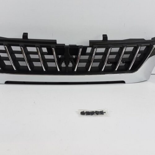 Radiator Grille, MR439501