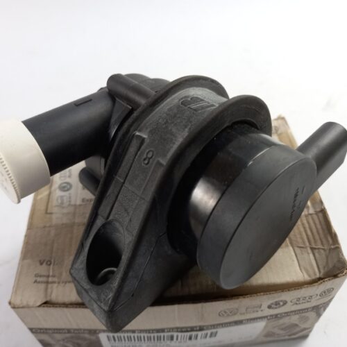 Additional Water Pump, 078121601