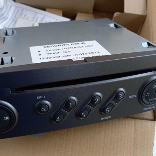 Multimedia Head Unit, 8200633636