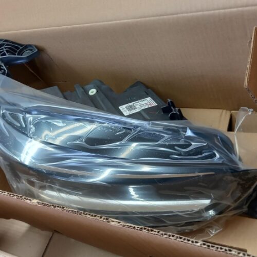Headlight, 9829522580