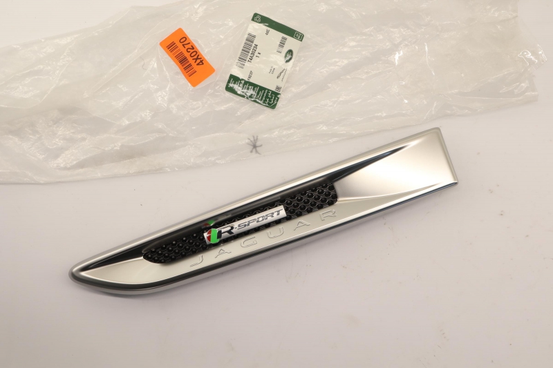 Trim/Protective Strip, Sidewall, T4A30234