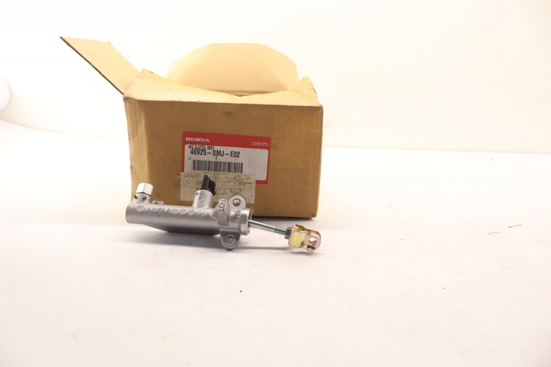 Master Cylinder, Clutch, 46925SMJE02
